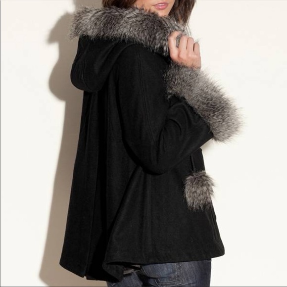 Guess faux fur poncho coat - Picture 3 of 9